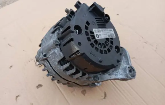 BMW X5 F15 Generator/alternator 2613704A 8570672 FG23S059