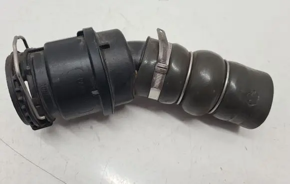 Nissan Note (E12) Intercooler hose/pipe 1085605S01 1085617S01