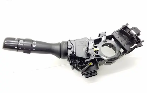 Toyota Avensis T270 Indicator stalk 0520017F421