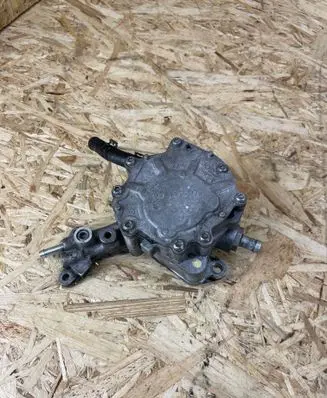 Volkswagen PASSAT B6 Fuel injection high pressure pump 038145209M