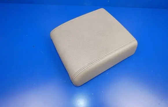 Land Rover Evoque I Armrest 