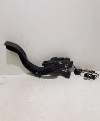 Audi A6 S6 C5 4B Accelerator throttle pedal 8D1723523A