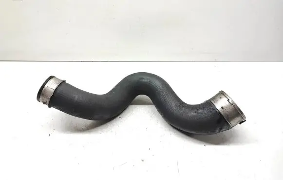 Intercooler hose/pipe