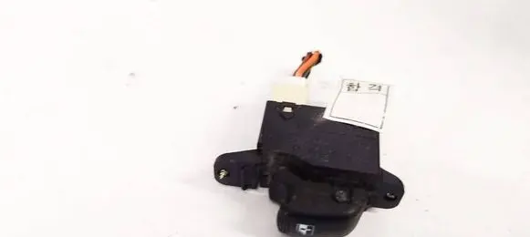 Hyundai Santa Fe Electric window control switch 935753C010