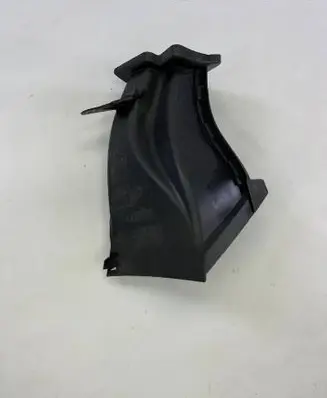 BMW 1 E81 E87 Intercooler air channel guide 7906805 75965010