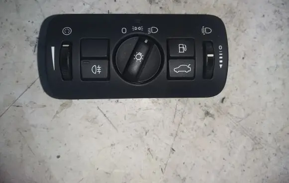 Volvo S60 Light switch 30739413
