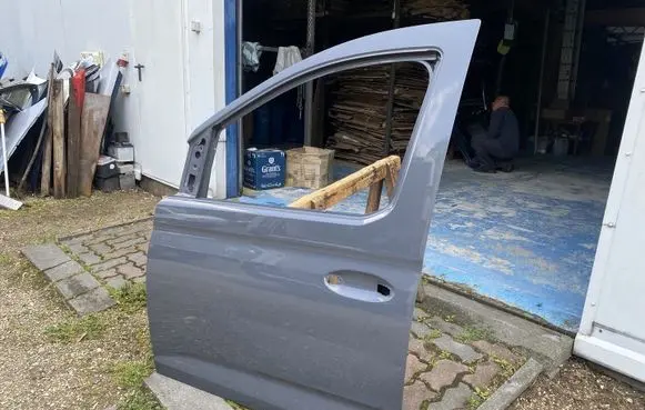 Volkswagen Caddy Front door 2K7827124K
