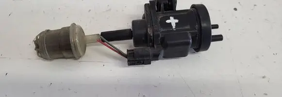 Mercedes-Benz A W168 Turbo solenoid valve 4715396