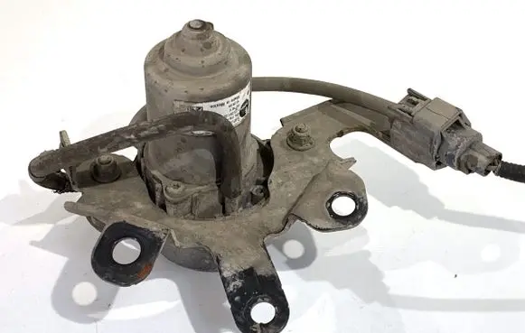 Opel Mokka Vacuum pump 95073598