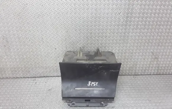Skoda Octavia Mk2 (1Z) Car ashtray 1Z1863077A 1Z1857962B