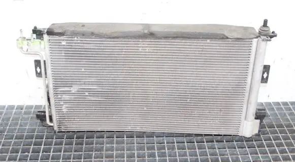 Ford Focus Coolant radiator CV618C607BB 1137328567