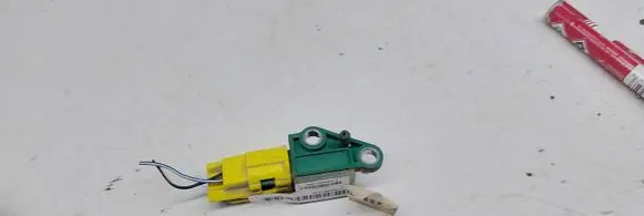 Volkswagen PASSAT B6 Airbag deployment crash/impact sensor 3C0909606