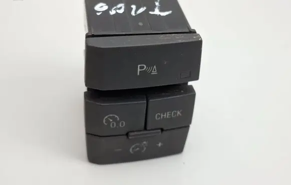 Other switches/knobs/shifts