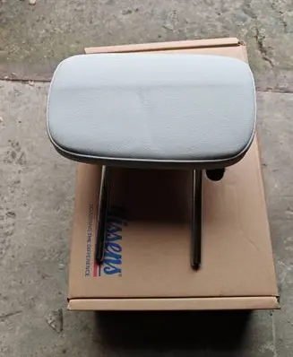 Hyundai Ioniq 5 Rear seat headrest 