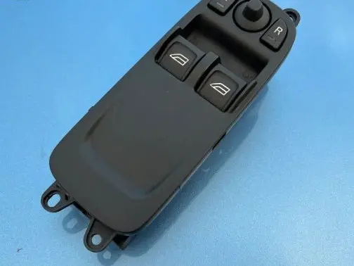 Volvo C30 Electric window control switch 30773208