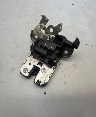 Audi A5 8T 8F Tailgate/trunk/boot lock/catch/latch 8R0827505