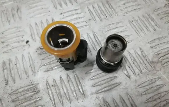 Citroen C4 II 12 V Socket (front) 