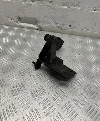 Audi A3 S3 8V ABS pump bracket 5q1614235