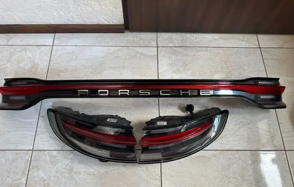 Porsche Macan (95B) Rear/tail lights set 95B945208H