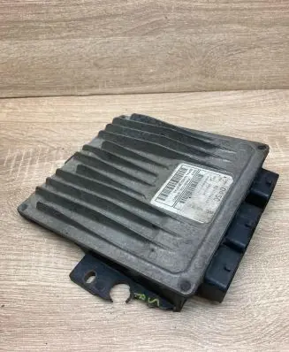 Renault Kangoo I Engine control unit/module ECU 8200394698 0410C122C