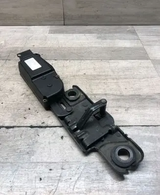 Audi A6 C7 Tailgate/trunk/boot lift motor 4F9827383H 280314 0044762