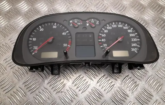 Speedometer (instrument cluster)