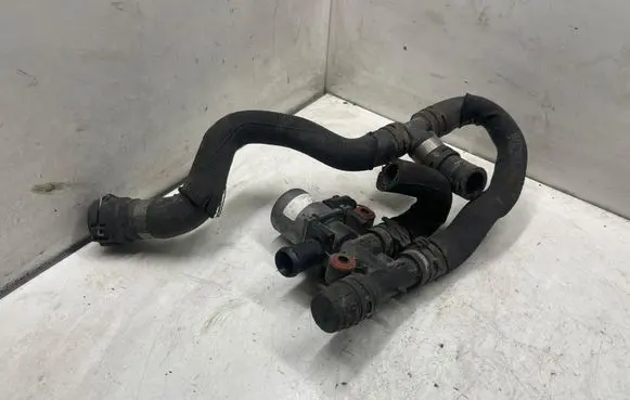 Audi A6 S6 C5 4B Coolant heater control valve 8E0820036
