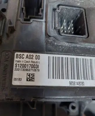 Peugeot 407 Fuse module 9656148080 S120017003I BSCA0200