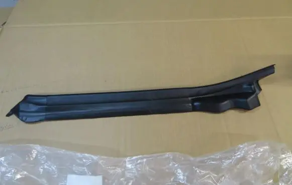Jaguar E-Pace Front door rubber seal J9C17848