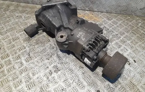 Volvo XC70 Rear differential 08689632