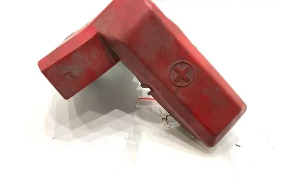 Suzuki Swift I Positive cable (battery) 
