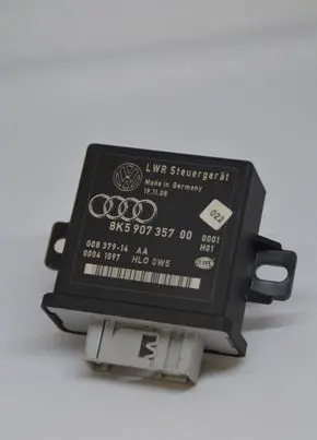 Audi A4 S4 B8 8K Light module LCM 8K590735700