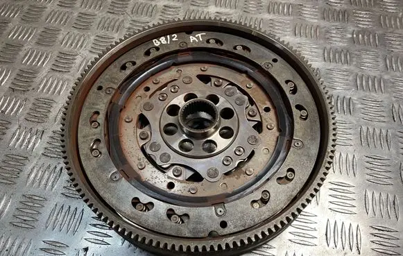 Volkswagen PASSAT B8 Flywheel 03N105266D
