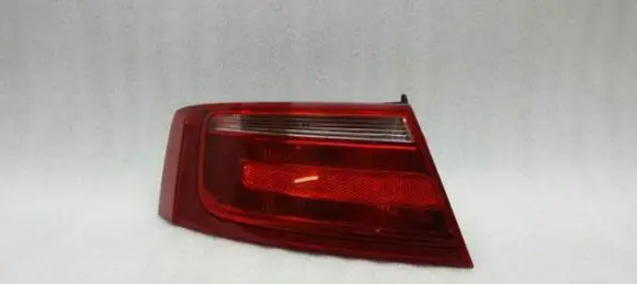 Audi A5 8T 8F Rear/tail lights 8T0945095