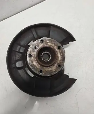 BMW 1 E81 E87 Rear wheel hub 