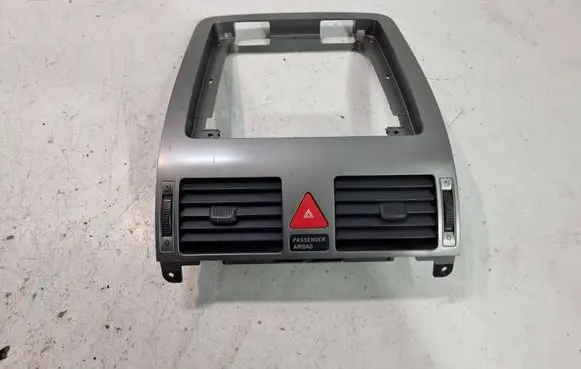 Volkswagen Touran I Dash center air vent grill 1T1819728D