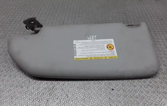 Volvo V70 Sun visor