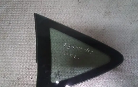 Peugeot 407 Rear side window