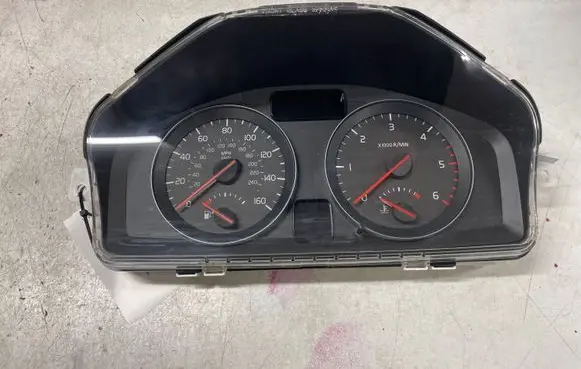 Volvo V50 Speedometer (instrument cluster) 31254779 36002439 69199440T