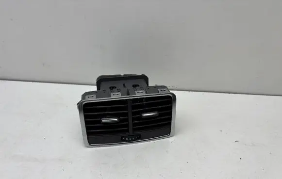 Audi A6 S6 C6 4F Rear air vent grill 4F0819203B