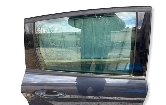 Ford C-MAX II Rear door 