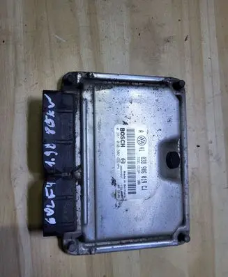 Volkswagen Golf IV Engine control unit/module 0281010302
