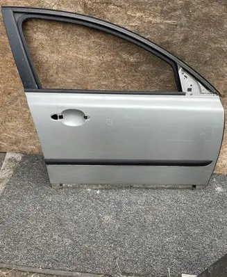 Volvo V50 Front door