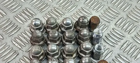 Mitsubishi Outlander Nuts/bolts 