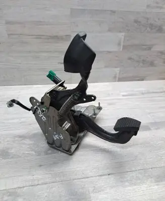 Peugeot 207 Pedal assembly 