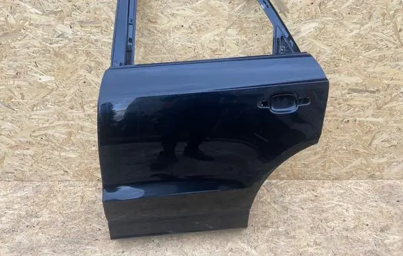 Rear door