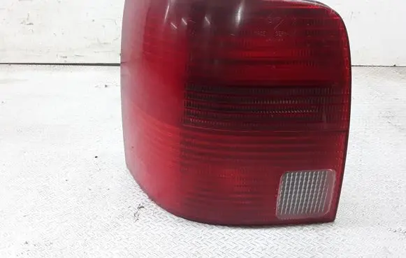 Volkswagen PASSAT B5 Rear/tail lights 3B9945111F