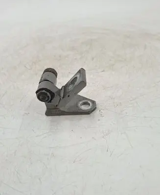Volkswagen PASSAT CC Front door upper hinge 3C0831401D