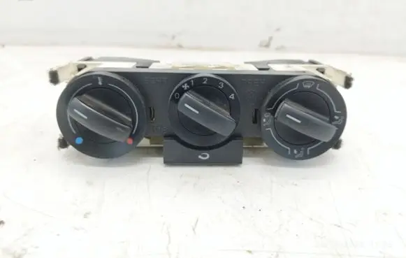 Volkswagen Fox Climate control unit 6Q0819045T