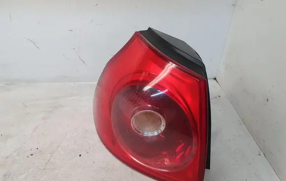 Volkswagen Golf V Rear/tail lights 1K6945095E